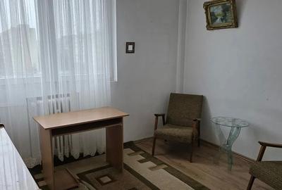 Apartament cu 3 camere semidecomandat în Drumul Taberei - 4