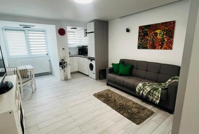 Garsonieră de lux, ultracentral, ultrafinisata în bloc solid, 2 lifturi - 2