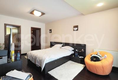 Vila cu 7 camere inconjurata de verdeata | piscina | 1178mp teren - 8