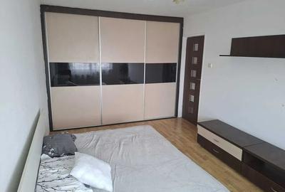 Apartament cu 2 camere decomandat, mobilat în Apărătorii Patriei - 2