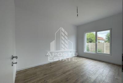 Casă cu 3 camere cu Teren 250 Mp în Sânmihaiu Român - 10