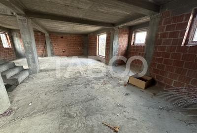 Pensiune  la Rosu480 mp de vanzare Statiune Climaterica Sambata de Sus - 5