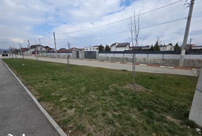 Teren de 2242 mp, în Central - 3