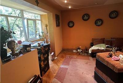 Apartament cu 4 camere decomandat, mobilat în Circumvalațiunii - 7