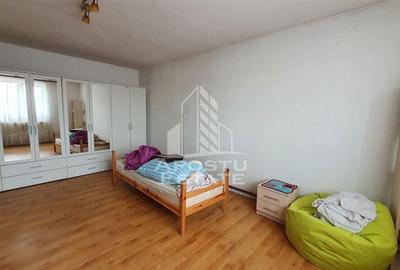 Apartament cu 4 camere semidecomandat, mobilat în Buziașului - 15