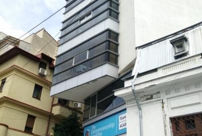 Birou, de 1,907 mp, în Armeneasca