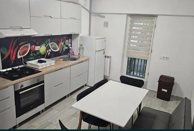 Timpuri Noi metrou ,bl.2000,et 1/8,decomandat,3 balcoane,boiler,mobilat utilat - 2
