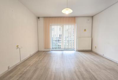 Spatiu De Birou Zona De Case Tractorul - 2