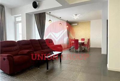 Apartament cu 4 camere în Central - 1