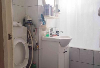 Apartament cu 2 camere semidecomandat în Calea București