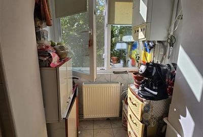 Garsonieră decomandată, mobilată în Astra - 4