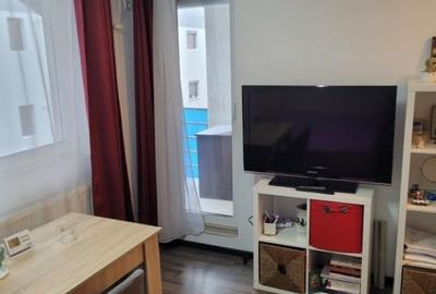 Garsoniera, 30mp, decomandata, centrala, Metrou, 1 Decembrie - 1