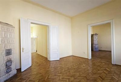 APARTAMENT/BIROU 3 CAMERE DE INCHIRIAT CLADIRE ISTORICA  PIATA MOCIONI - 1