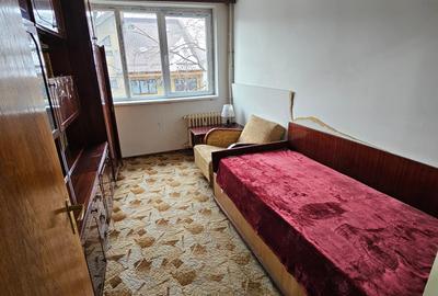 Apartament cu 3 camere semidecomandat în Gorjului - 5