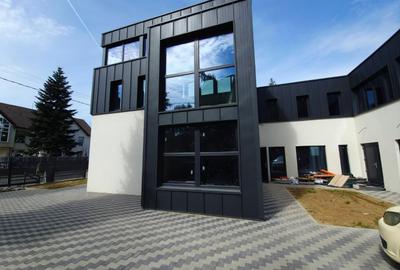 Birou, de 338.54998779297 mp, în Mărăști - 2