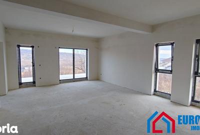 Casă cu 6 camere cu Teren 561 Mp în Central - 2