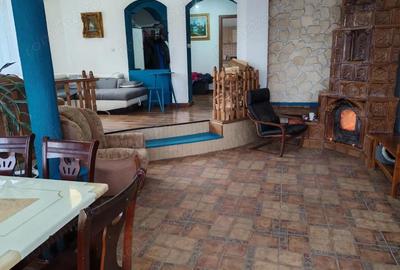 Casă cu Teren 404 Mp în Central - 4