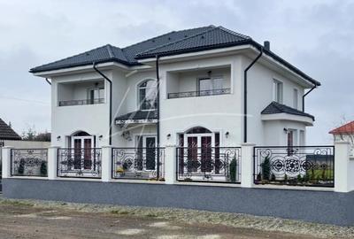 Casă individuală cu 5 camere în Hărman