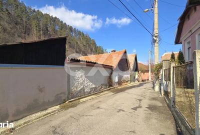 Casă cu 4 camere cu Teren 115 Mp în Schei - 2