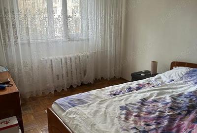 Apartament cu 3 camere semidecomandat în Girocului - 1