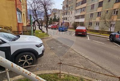 Spațiu comercial, de 80 mp, în Mărăței - 16