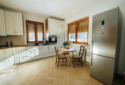 Casă individuală cu 6 camere cu Teren 5800 Mp în Bucșoaia - 3