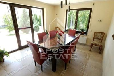 Casa individuala cu 6 camere,3 bai,  garaj, teren 1362 mp - 4
