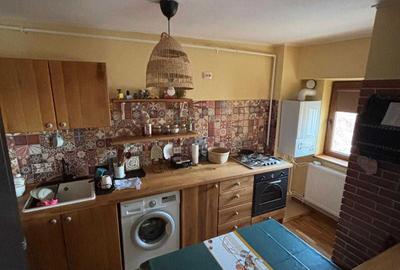 Apartament cu 3 camere decomandat în Central - 3