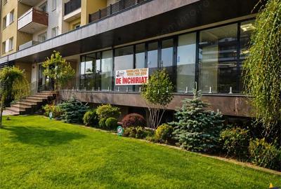 Spațiu comercial, de 192 mp, în Tractorul