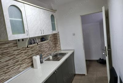 Inchiriez garsoniera - 2