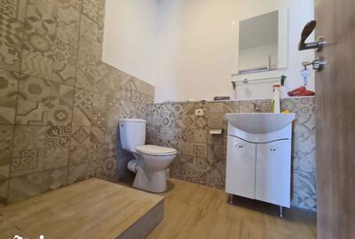 Casă cu Canalizare în Centrul Civic - 11