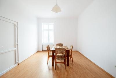 Apartament cu 4 camere semidecomandat în Complex Studențesc - 1