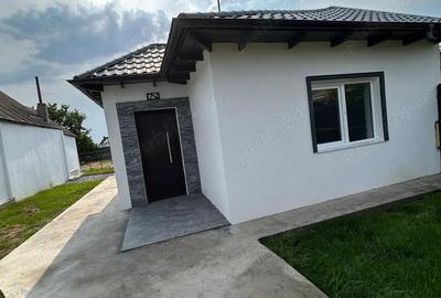 De vanzare casa in Roman, suprafata Teren 360 mp, 89.000 euro