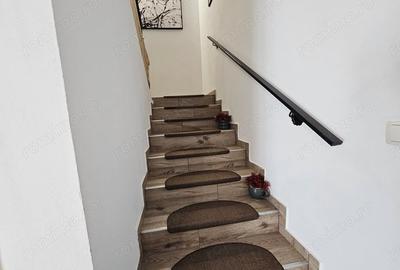 Casă cu 4 camere în Central - 1