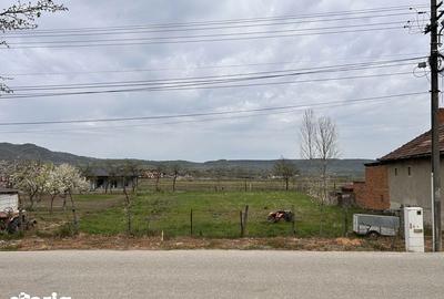 Teren de 1411 mp, în Central - 1