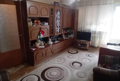 Apartament cu 2 camere semidecomandat în Alexandru Obregia