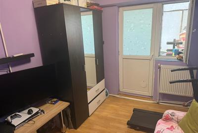 Apartament cu 3 camere decomandat în Apollo - 2