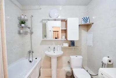 Garsonieră decomandată în Eroii Revoluției - 3