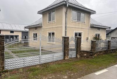 Casă cu 4 camere în Marginea - 5