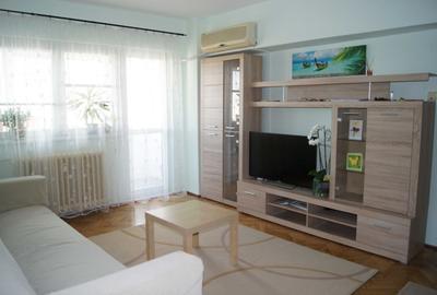 Apartament cu 3 camere semidecomandat, mobilat în Victoriei - 2