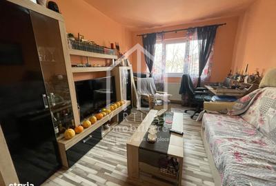 Apartament cu 3 camere decomandat, mobilat în Vasile Aaron - 3