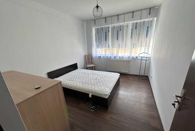 Apartament de 65 mp utili ,etaj intermediar - 5