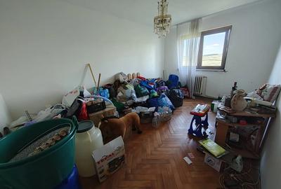 Apartament cu 2 camere decomandat în Hunedoara - 1