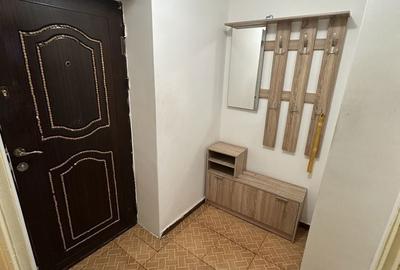 Apartament cu 2 camere semidecomandat în Obor