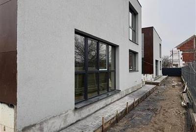 Casă individuală cu 3 camere cu Canalizare în Central - 5