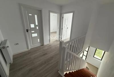 Casă cu 4 camere cu Canalizare în Valea Lupului - 7