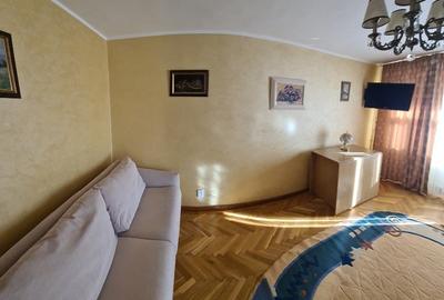 Apartament cu 3 camere decomandat, mobilat în Central - 2