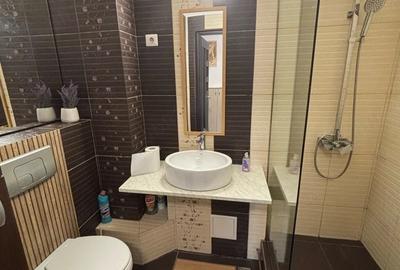 Apartament cu 2 camere decomandat, mobilat în Dacia