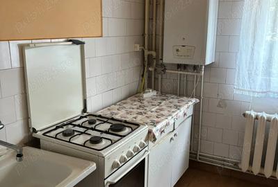 PF inchiriez garsoniera PF inchiriez garsoniera - 3