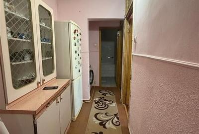 Apartament cu 3 camere decomandat - Dacia -Zimbru - 4